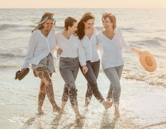 Familiefotoshoot in Den Haag: Kwaliteitsfotografie van gelukkige gezinnen.