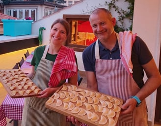 Hosts in cooking classes Verona