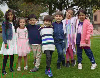Amigos Abrazados