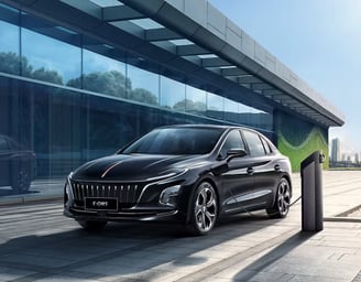 Hongqi E-QM5