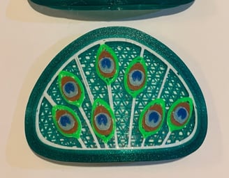 Peacock feathers decoration for Flo mask