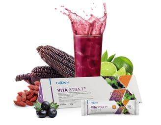 ANTOCIANINA DE MAÍZ MORADO + GUAYUSA + TÉ VERDE + ACAI BERRY + MICELIO DE CORDYCEPS + GOJI BERRY + MACA + GINSENG + FIBRA SOL