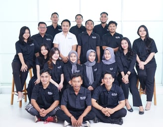 Nusa International Logistics Team Photo