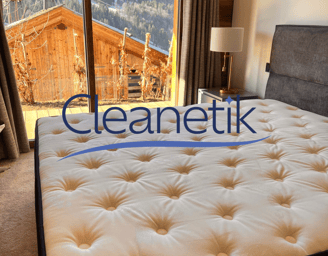 un matelas propre dans un chalet