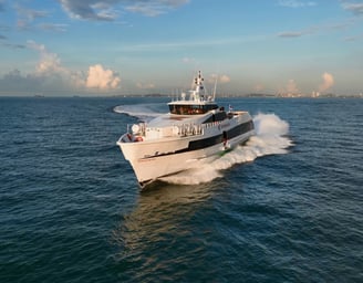 one of the fast boat that operate in Bali