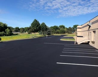 striping-services-by-E&H-Asphalt.jpg