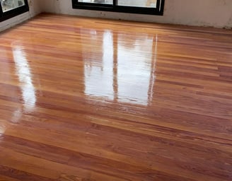 ## Pulido e Hidrolaqueado de Pisos de Madera en Vicente López En Marincic Pisos nos especializamos