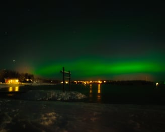 Polarlichter über der Saunahütte Polarlichter in Äkäslompolo