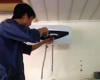 Service Water Heater Listrik