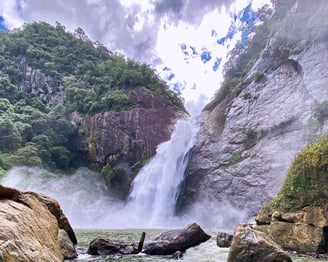 Dunhinda Falls