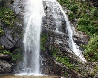 Kolapathana Falls