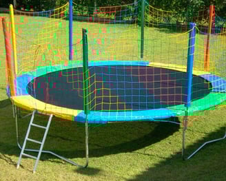 Cama elástica, pula-pula, brinquedo