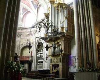 Lisbon - Lisbon Cathedral, resembles a cross shape from the 1100's, still used for worship today