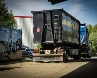 Abroller Man Container schrott recycling münster