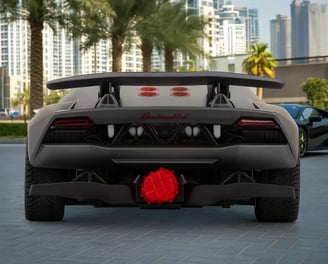 Lamborghini sesto elemento a control remoto visto desde atrás
