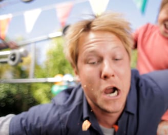 Man gets attacked while going for Doritos from a pinata