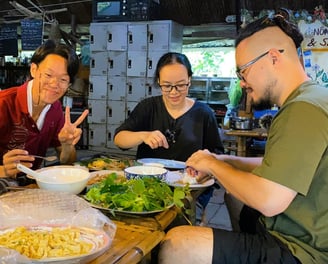 Join us in the open kitchen and learn how to make your favorite Vietnamese dishes.
