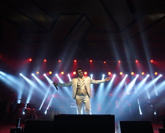 Sonu Nigam Live in concert for Renew Power annual Day celebration