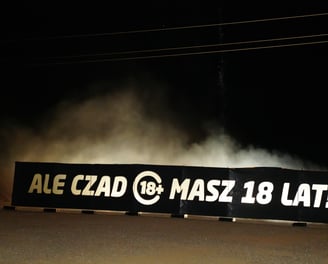 Kreatywny prezent na 18 ale czad masz 18 lat osiemnastka pirotechnika