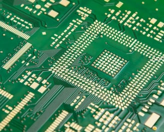 Omini HDI PCBs: High-density interconnections for advanced, space-efficient designs.