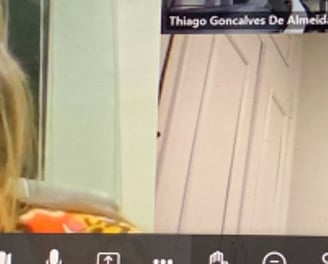 Josi Ministrando Workshop de pesquisa