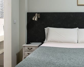 Habitación doble con baño privado en Logroño