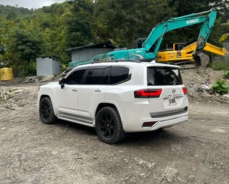 4WD Car Rentals