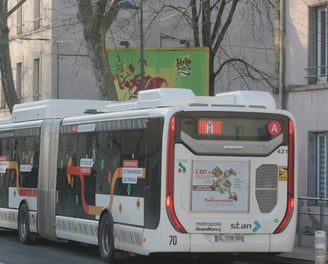 La nouvelle face arrière des bus hybrides d'Iveco