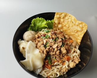 Mie Komplit NYOSS