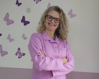 furo de orelha humanizado campinas | Paola Bertini