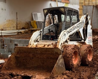Minicarregadeira Bobcat S195 Transdequinha