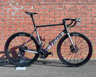 ROAD BIKE FACTOR WITH ENVE COCKPIT