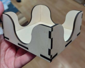 Holzhalterung für Untersetzer oder ähnliches