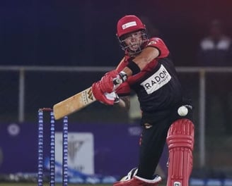 Herschelle Gibbs using Wonberry Cricket Bat