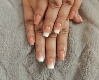 Nail artist