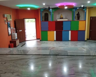 mini hall