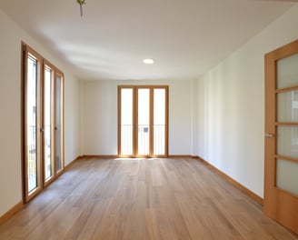 Balconeras en 3 hojas de aluminio-madera. 