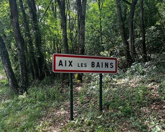 Panneau d'entrée d'Aix les Bains