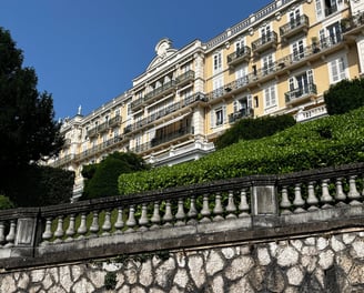 très bel Ancien immeuble sur les hauteurs d'Aix les bains à côté du parc du bois Vidal