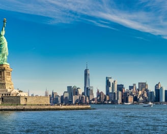 a statue of liberty and the statue of liberty