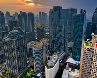 Wolkenkratzern in Jakarta Indonesien