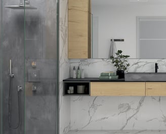 meuble de salle de bain, robinetterie, paroi de douche, baignoire