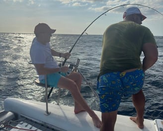 Fishing in Zanzibar for beginners - Learning to cast a line