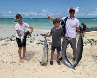 Zanzibar fishing trips - Group of anglers enjoying a day on the water