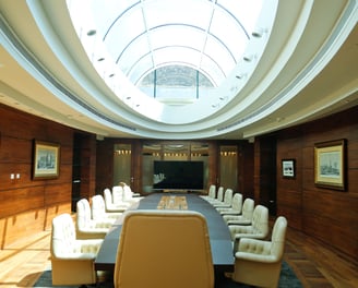 SYNKTECT - A meeting room in LEED Gold building - the design is optimized for day lighting