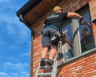 Ramen reinigen ramen wassen Leopoldsburg Tessenderlo Balen Lommel Mol Beringen Heusden-zolder Peer