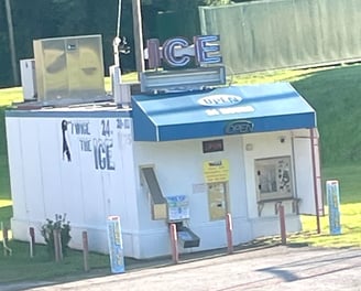 a small ice vending located in Montgomery, Tx