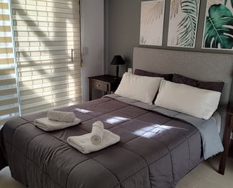 Dormitorio con cama 2 plazas