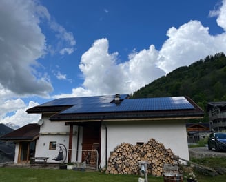 Maison Individuelle Panneaux Solaires 12 KWc installation Green Wave Savoie