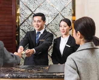 Hanoi travel costs: SIM card, money exchange & AAT Hanoi Car Rental